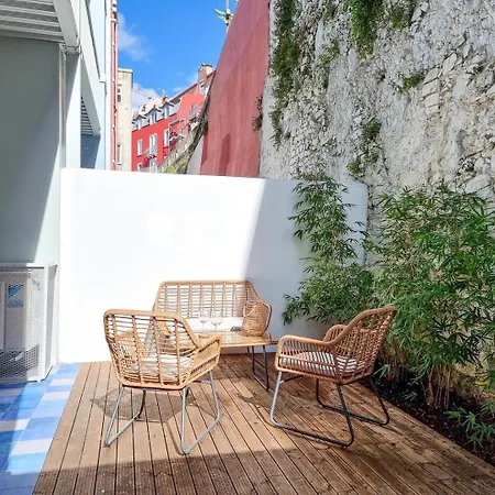 W. Lots Of In A Beautiful Terrace Lisbon