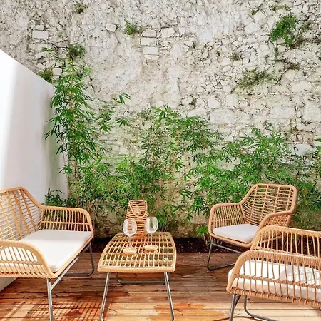 W. Lots Of In A Beautiful Terrace Lisbon