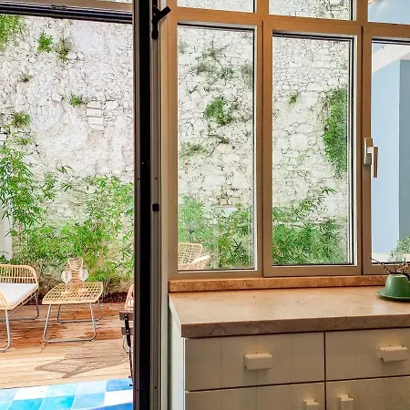 W. Lots Of In A Beautiful Terrace Apartament *