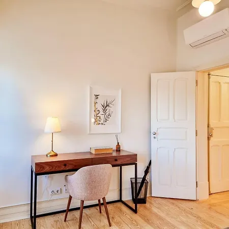 W. Lots Of In A Beautiful Terrace Apartamento